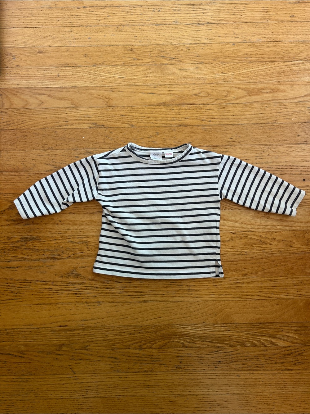 Zara Striped Long-Sleeve Tee - charcoal gray & White